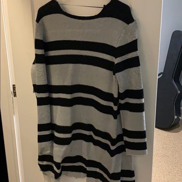 Could be a light jacket! - Picture 2 of 2